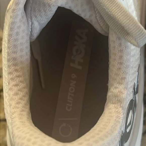 Men’s HOKA Clifton 9 Sz 9.5 D New - Picture 7 of 9